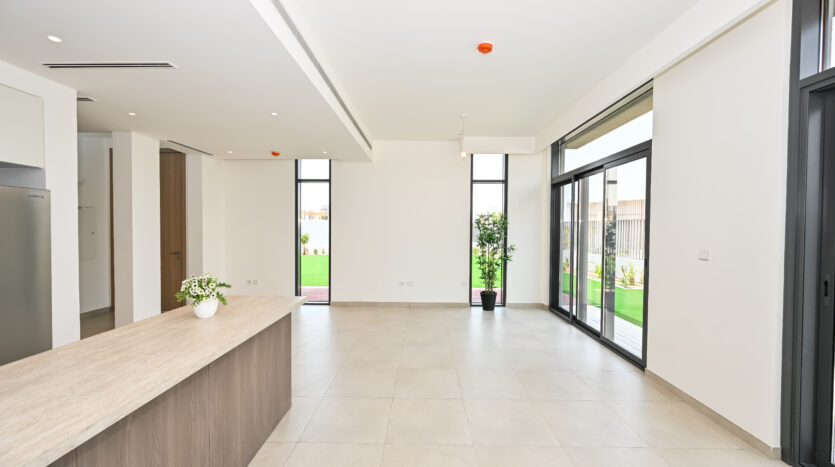 4BR+Family+Maid | G+2 | Pool and Park Facing | 4B2