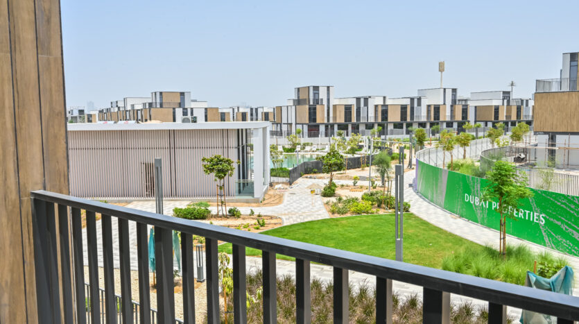 4BR+Family+Maid | G+2 | Pool and Park Facing | 4B2
