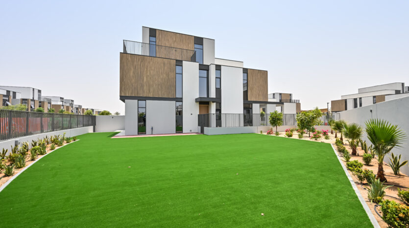 4BR+Family+Maid | G+2 | Pool and Park Facing | 4B2