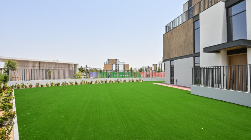 4BR+Family+Maid | G+2 | Pool and Park Facing | 4B2