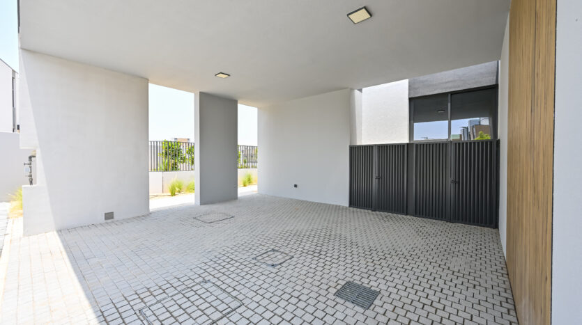 4BR+Family+Maid | G+2 | Pool and Park Facing | 4B2